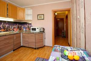1-к квартира, посуточно, 46м2, 1/1 этаж