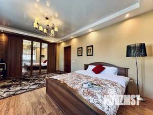 1-к квартира, посуточно, 60м2, 1/1 этаж