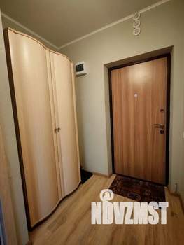 1-к квартира, посуточно, 35м2, 1/21 этаж