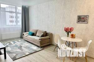 1-к квартира, посуточно, 42м2, 3/19 этаж