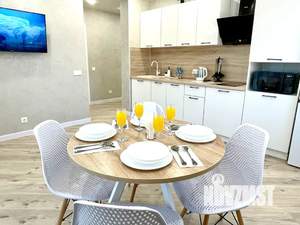 2-к квартира, посуточно, 55м2, 8/18 этаж