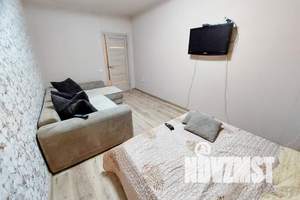 1-к квартира, посуточно, 43м2, 13/16 этаж