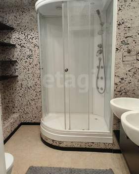 4-к квартира, на длительный срок, 128м2, 4/5 этаж