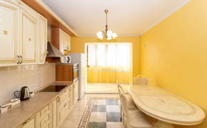 3-к квартира, на длительный срок, 120м2, 3/9 этаж