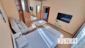 1-к квартира, посуточно, 56м2, 1/1 этаж