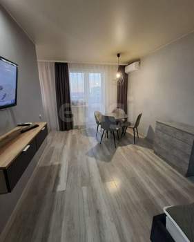 Студия квартира, на длительный срок, 31м2, 18/19 этаж