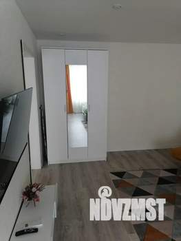 1-к квартира, посуточно, 42м2, 8/15 этаж