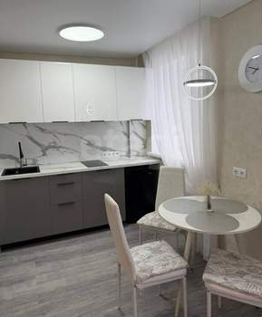 1-к квартира, на длительный срок, 43м2, 4/5 этаж