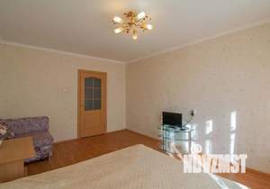 1-к квартира, посуточно, 43м2, 6/10 этаж