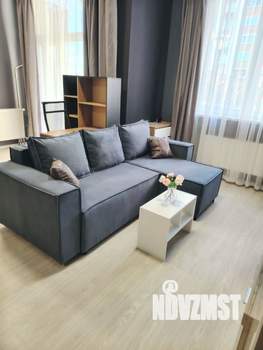 Студия квартира, посуточно, 34м2, 1/10 этаж