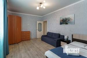 2-к квартира, посуточно, 64м2, 1/1 этаж