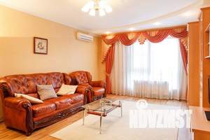 2-к квартира, посуточно, 70м2, 2/14 этаж