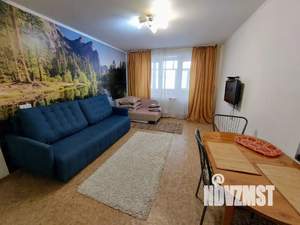 Студия квартира, посуточно, 35м2, 1/10 этаж