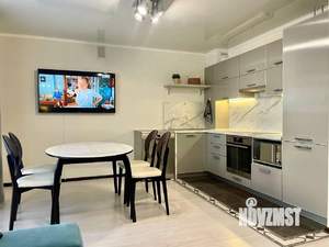 3-к квартира, посуточно, 67м2, 1/1 этаж