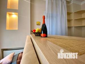 Студия квартира, посуточно, 38м2, 3/14 этаж