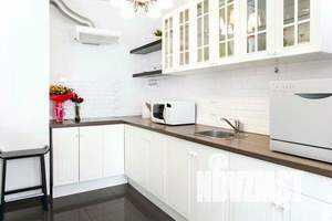 2-к квартира, посуточно, 60м2, 1/1 этаж