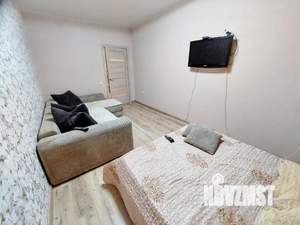 1-к квартира, посуточно, 43м2, 1/1 этаж