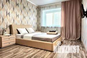 1-к квартира, посуточно, 42м2, 9/16 этаж