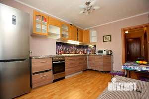 1-к квартира, посуточно, 46м2, 1/1 этаж