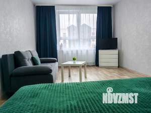 1-к квартира, посуточно, 38м2, 2/4 этаж