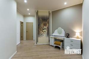 1-к квартира, посуточно, 50м2, 1/1 этаж