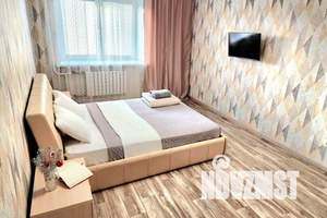 1-к квартира, посуточно, 42м2, 9/16 этаж