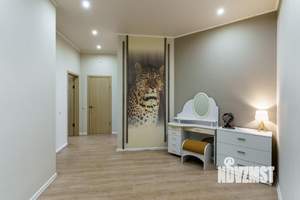 1-к квартира, посуточно, 50м2, 1/1 этаж