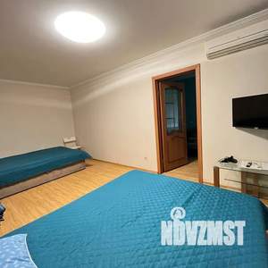 2-к квартира, посуточно, 50м2, 1/5 этаж