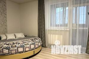 1-к квартира, посуточно, 40м2, 19/20 этаж