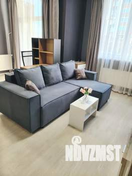 Студия квартира, посуточно, 34м2, 1/10 этаж