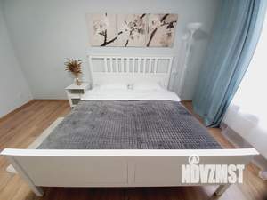 1-к квартира, посуточно, 45м2, 12/18 этаж