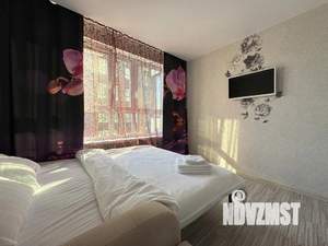 1-к квартира, посуточно, 43м2, 1/1 этаж