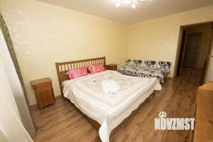 2-к квартира, посуточно, 48м2, 1/1 этаж