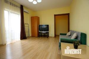 2-к квартира, посуточно, 62м2, 1/1 этаж