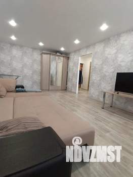 1-к квартира, посуточно, 42м2, 9/10 этаж