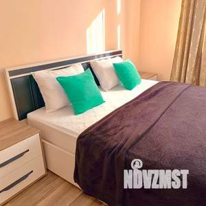 1-к квартира, посуточно, 57м2, 2/19 этаж