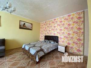 1-к квартира, посуточно, 37м2, 5/5 этаж