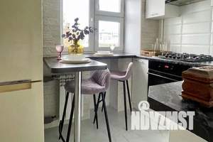 2-к квартира, посуточно, 49м2, 4/5 этаж