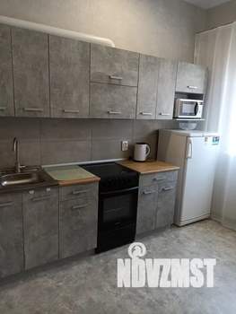 1-к квартира, посуточно, 37м2, 1/4 этаж