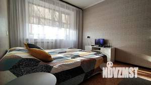 1-к квартира, посуточно, 33м2, 3/9 этаж