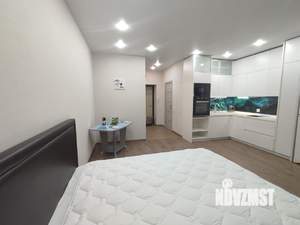 Студия квартира, посуточно, 35м2, 1/19 этаж