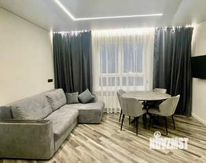 Студия квартира, посуточно, 47м2, 5/14 этаж