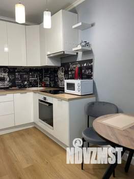 1-к квартира, посуточно, 43м2, 15/16 этаж