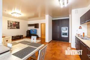 2-к квартира, посуточно, 100м2, 1/1 этаж