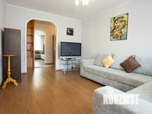 1-к квартира, посуточно, 53м2, 1/1 этаж