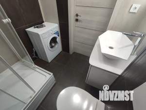 Студия квартира, посуточно, 35м2, 1/19 этаж