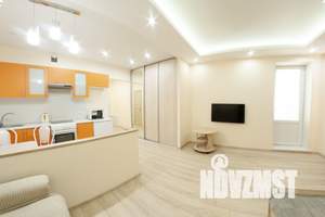 1-к квартира, посуточно, 40м2, 7/20 этаж