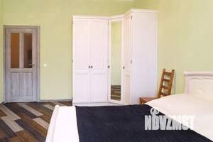 1-к квартира, посуточно, 65м2, 1/1 этаж