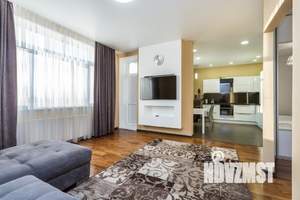 1-к квартира, посуточно, 64м2, 1/1 этаж