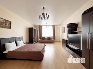 1-к квартира, посуточно, 62м2, 1/1 этаж